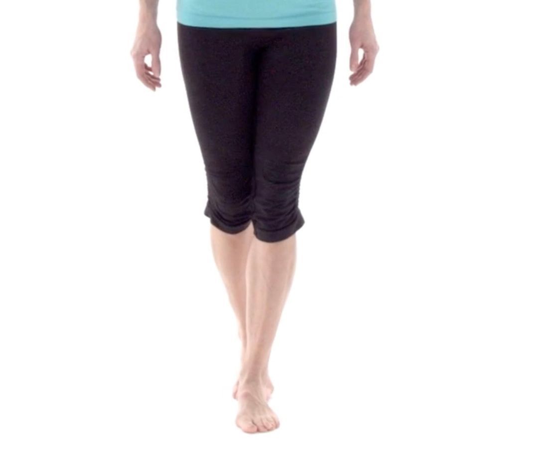 How to perform the Tandem Walking - Physitrack